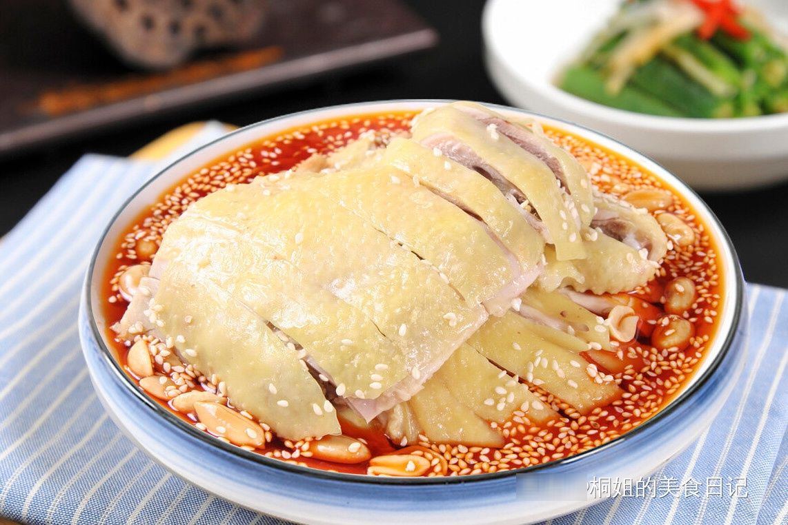 教你在家做口水鸡，记得多做1步，鸡肉鲜嫩又多汁，很入味