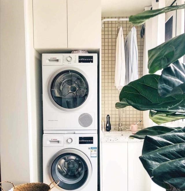 阳台|阳台和客厅打通后,衣服晾哪里?5种办法解决,让你不再困扰!