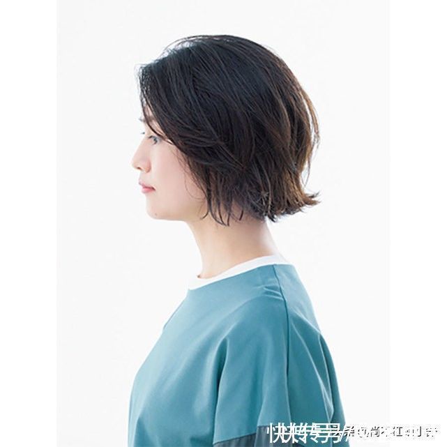 萌小舒|女人一旦过了30岁,发型尽量以“典雅”为主,做个气质短发美人