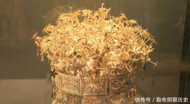 这些古代女子头饰太漂亮了,巧夺天工,简直要看花了眼!