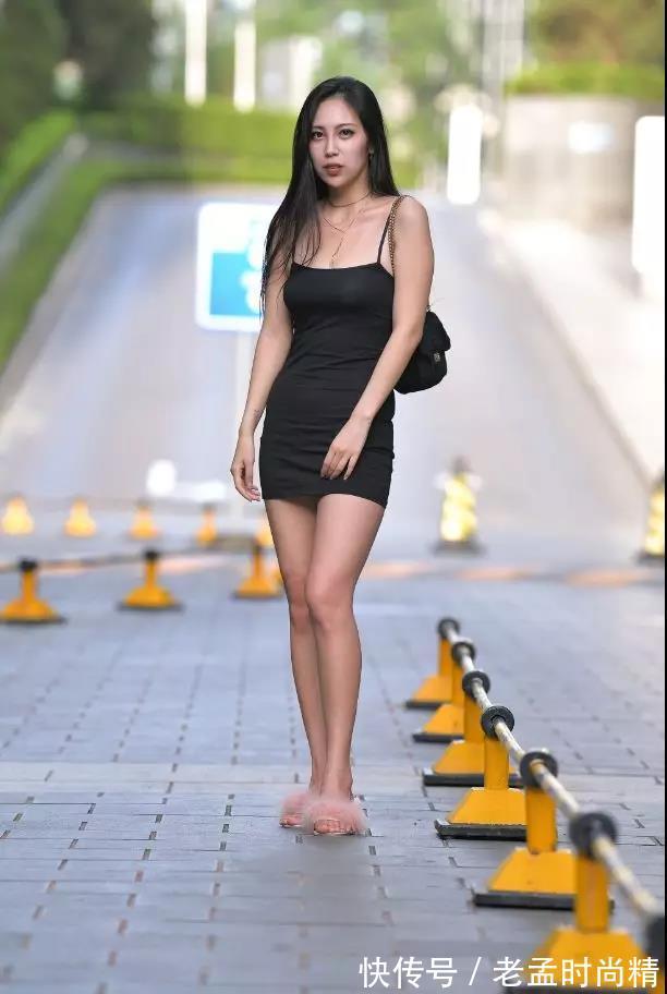 路人|街拍路人,尽显时尚气息的穿搭参考,让你变得潮气逼人