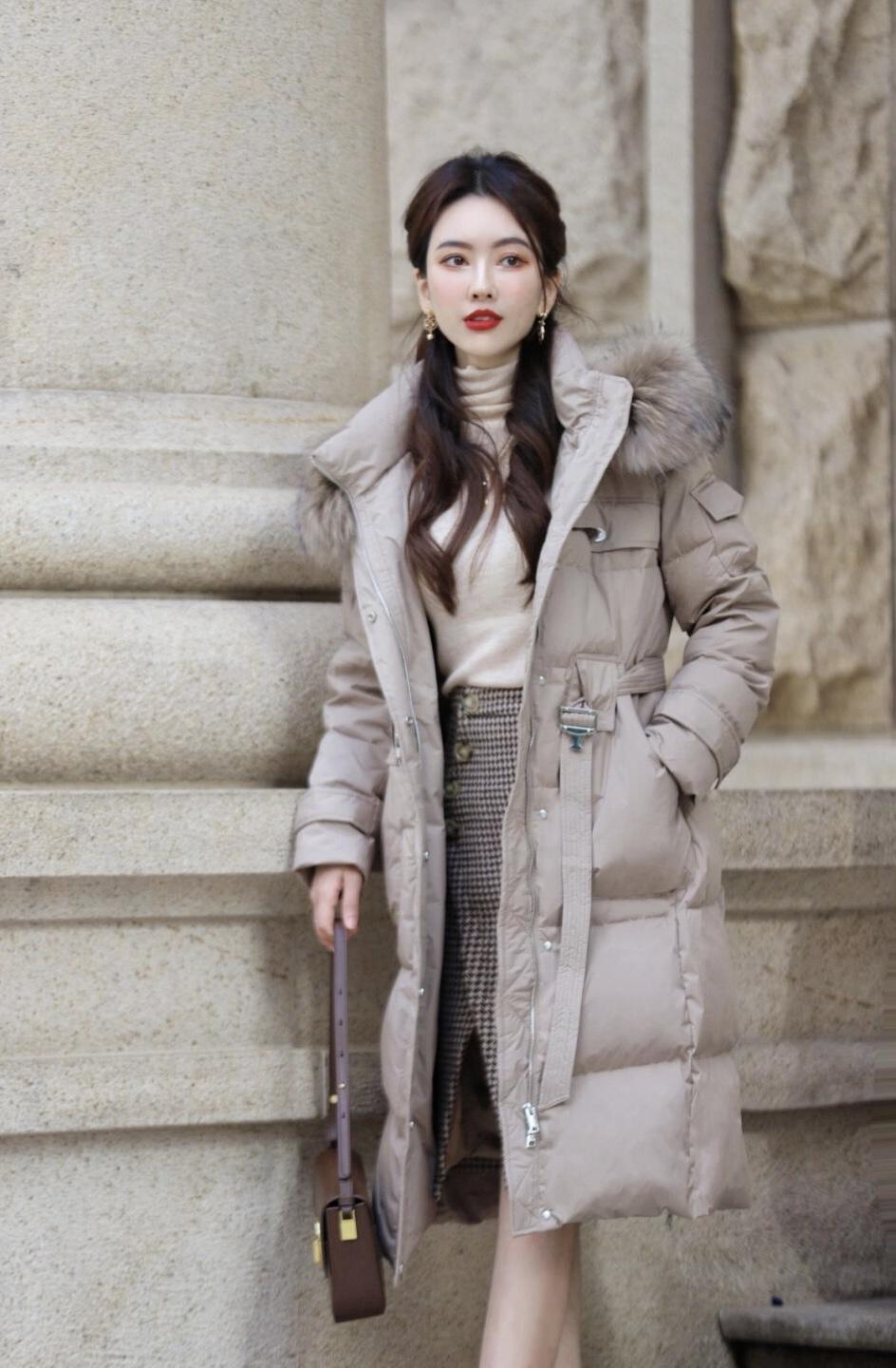 身材们 穿来穿去,还是“羽绒服”实用百搭,这些搭配保暖显瘦又时髦