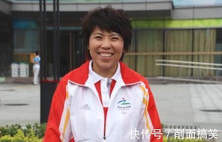 中國籍|鄧亞萍不是中國籍，乒乓女王在線曬身份證，卻不小心暴露私人信息