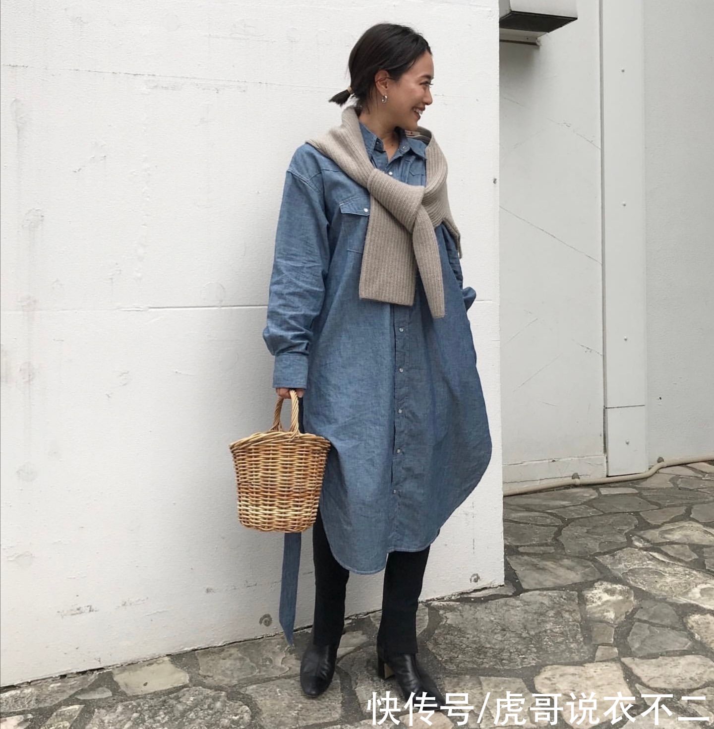 40岁女人要“避免油腻”，基础色穿搭更清爽，简约大气还高级