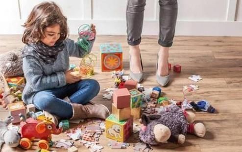 斯坦福教授:家里这3个地方越乱,孩子长大越聪明,家长别瞎勤快