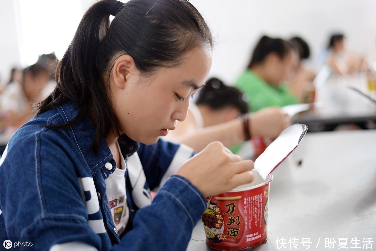 经济状况|“妈妈,咱家有多少钱?”这个妈妈的做法太接地气了,我给满分!