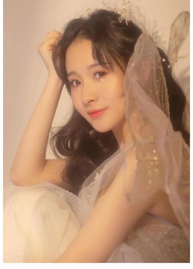 风向标|小小舒音乐会“后浪”来袭！KK直播打造新星歌手云演出风向标