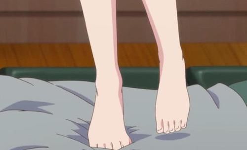 雪野|日本动漫中五个美脚丫小萝莉,龙娘小粗腿可爱,老师上课脱鞋太美