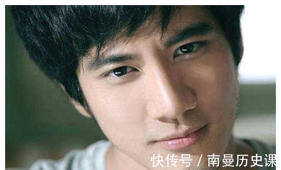 |他一年赚5亿,被陶喆笑话穿破袜子,却没人知道他养了22个孩子