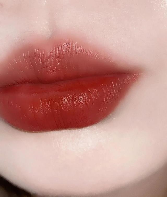 美炸天 素颜黄皮都能用的口红,让你不动声色美炸天!女孩不相信吗!