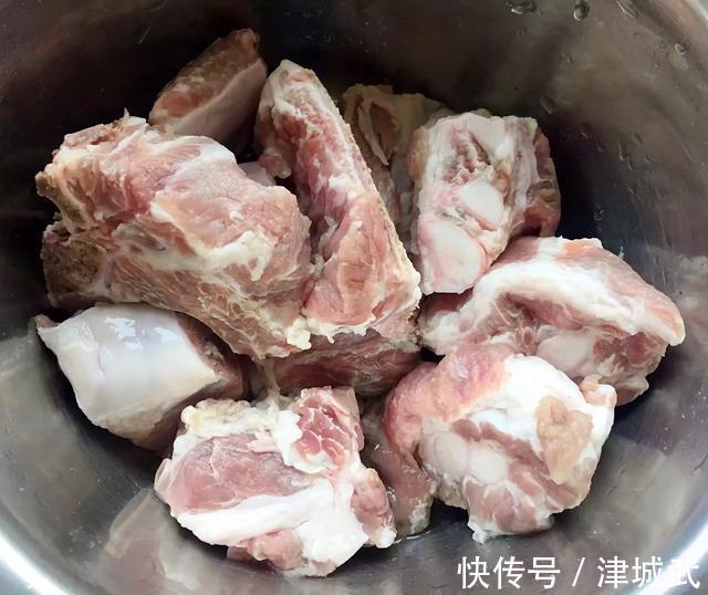 秋冬交替，最该吃这蒸菜，鲜嫩营养好吃不贵，不燥不热顺利过寒冬