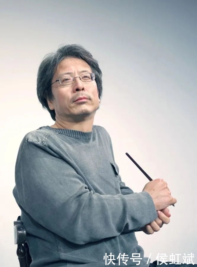 大变活人|22年“造假”,她一双手堪称假人整容机器,骗过了大家的眼睛!