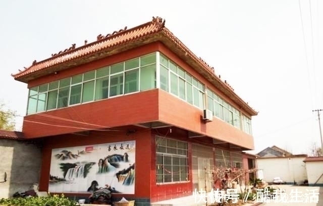 同学|老同学致富后花50万在家盖起2层楼豪宅, 受邀参观后感觉不实用