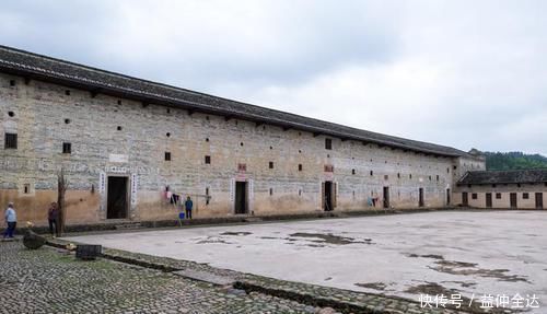 东生围，我国最大的方形客家围屋，历经170年风雨依然完好无损