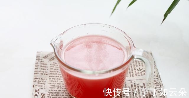 特色|老北京夏季特色小吃,三伏天吃上一碗西瓜酪,消暑又解渴!