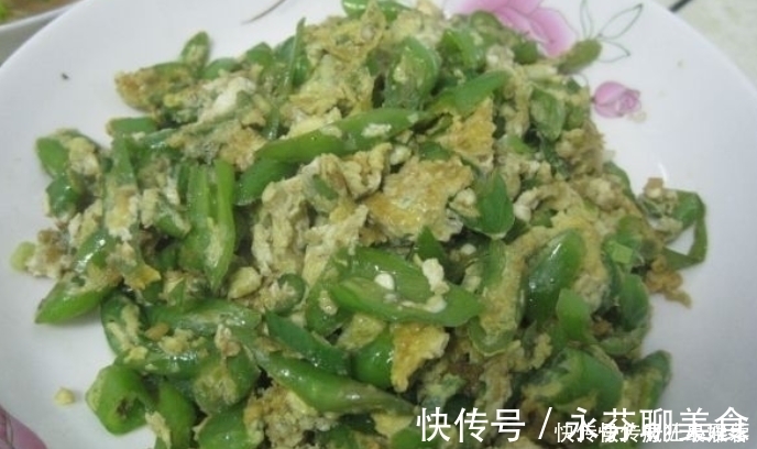 同事|女同事来家里蹭饭，男朋友做了一桌菜招待，之后再也没来过