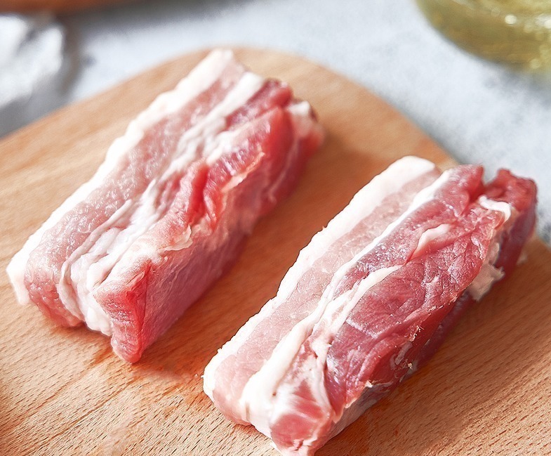 买五花肉，只要牢记“这3点”，包你买到的五花肉鲜嫩可口不油腻