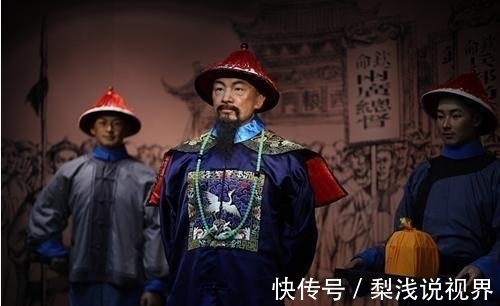 知府#少女出一上联:“牵牛喝水,嘴对嘴”,知府对下联,少女又羞又气