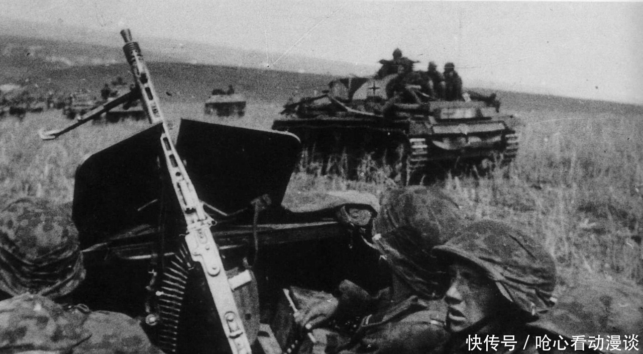 德军|柏林战役驻扎国外的二百万德军为何不回援柏林?希特勒自己种下的苦果