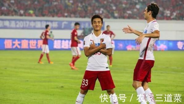 球员|中国足球又一留洋火种在欧洲点燃!18岁小将跨级取得进球,很能拼