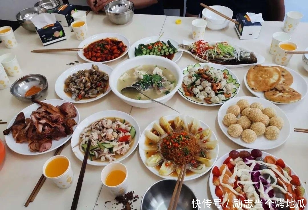 食堂|中秋节 | 海东消防的食堂里都准备了哪些美食？看这里！