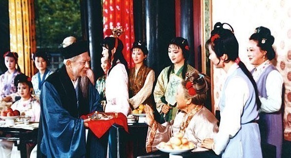 贾琏&林黛玉的生日宴会有多寒酸?贾琏一句话就说清楚了