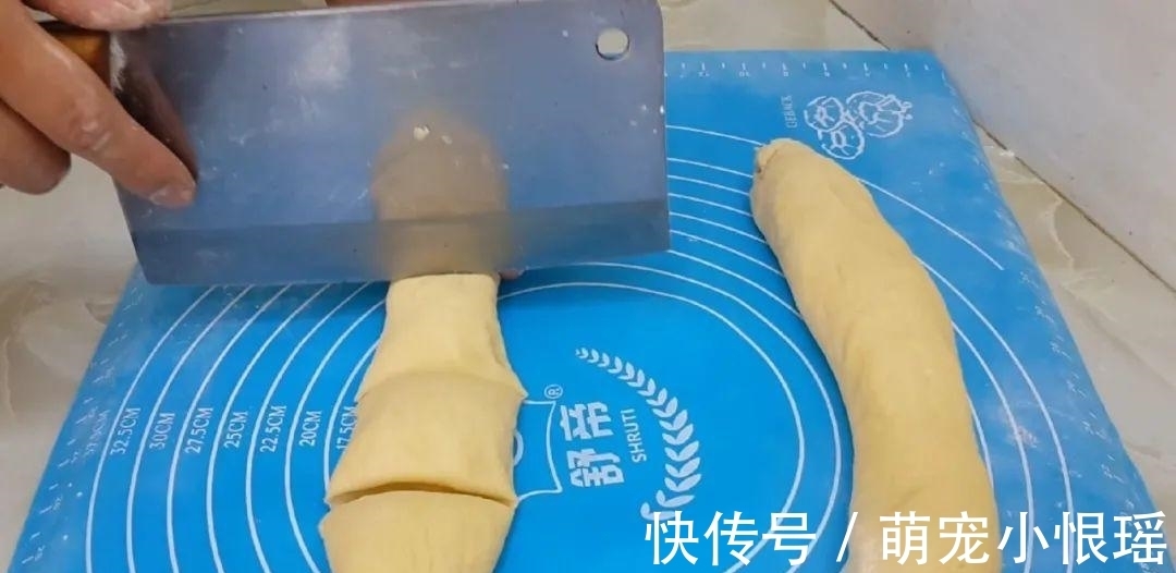 面粉别蒸馒头了,加2个鸡蛋,外皮焦脆不油腻,学会都能摆摊了