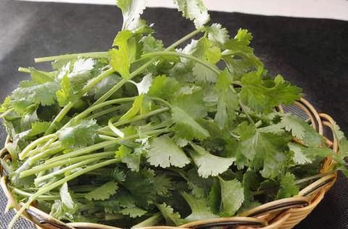 卵巢|女性常吃3种食物，保养卵巢，排毒养颜，子宫干净了，皮肤也好了