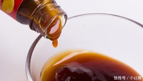  深褐色|蚝油，不是“油”，多半也没有“蚝”，经常吃对身体有什么影响