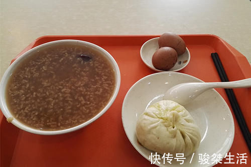 不宜|50岁后，早餐多讲究不是坏事！4样早餐建议少吃，牢记早餐3不宜