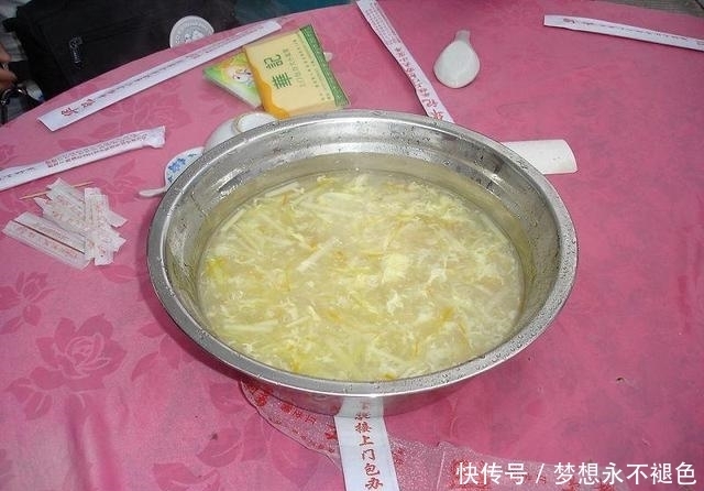 难得一见的乡村酒席,场面震撼