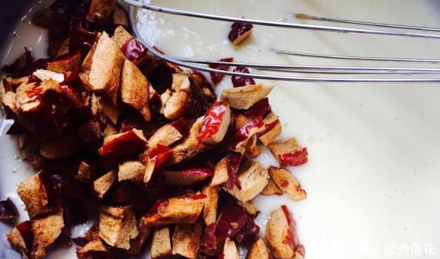 简单|秋天,吃馒头花卷不如吃它,我家隔三差五蒸一锅,香软蓬松又简单