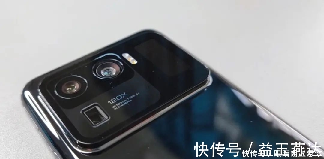 无线充电|副屏从未消失,小米11超大杯再次引领风尚,魅族感慨良多