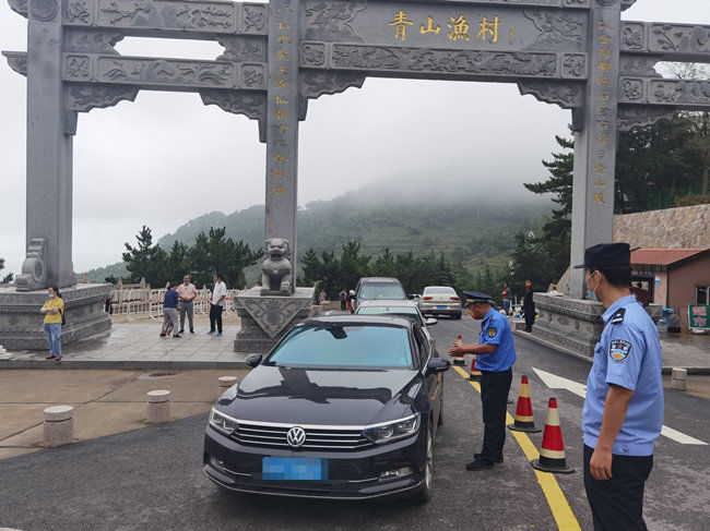 游客|崂山风景区多措并举为游客保驾护航，放心来嗨！