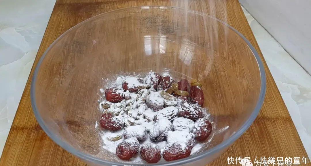 在家自制沙琪玛的做法,掌握关键技巧,松软香甜,新手一次就成功