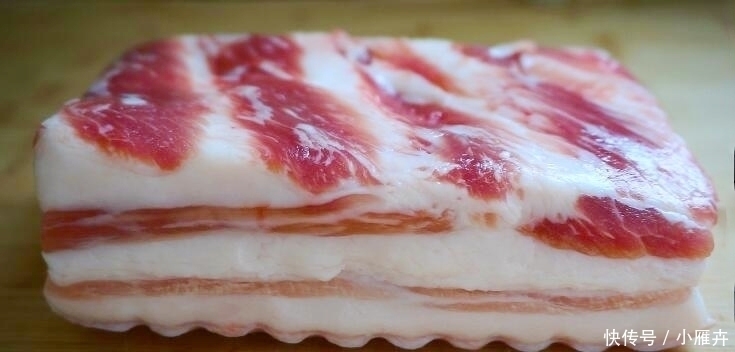  扣肉别用油炸了，教你这个新做法，我家一周吃5次，大厨都夸我