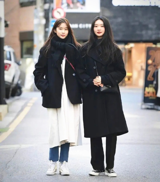 牛仔裤|韩国街头穿搭盘点 三大主流演绎简约时髦风