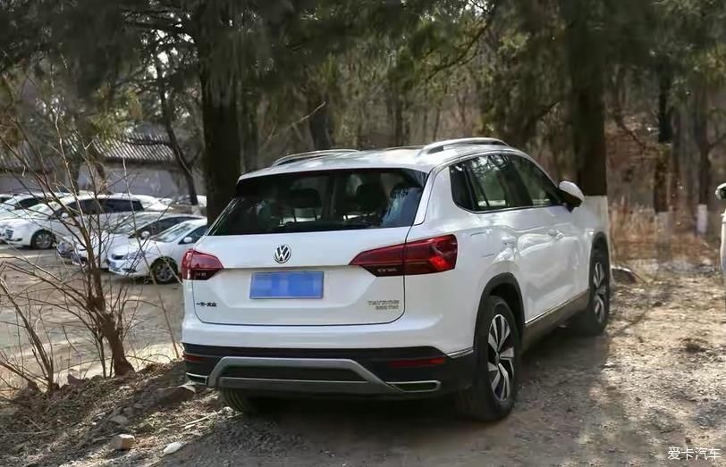 老年|走进富有年味的周庄