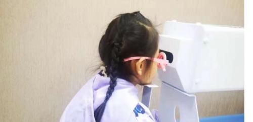 近视率|近视了靠眯眼也能看得清?小心,后果很严重!