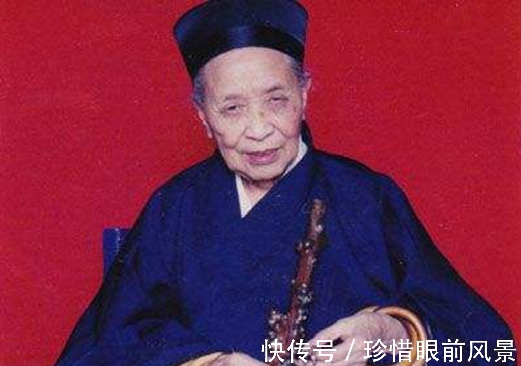 白玉仙姑$她是出生于清朝的女道士,一直活到2003年,临终前她只说了3个字