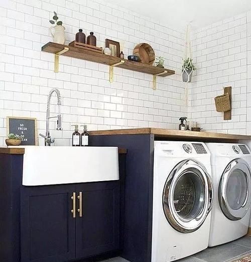 洗衣服直接倒洗衣液错，告诉你正确做法，洗完比新衣服还新