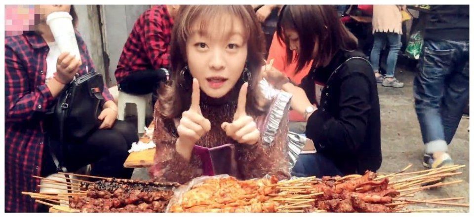 地位|密子君大胃王地位不保一次吃50多根串串刚够大胃王mini的零头