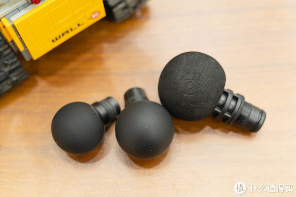 评测|网红产品都是智商税？云康宝金属迷你筋膜枪对比网红迷你筋膜枪评测