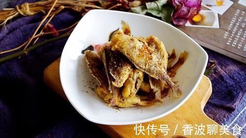黄鱼|炸鱼光裹面粉可不酥，多做一步，就算放一晚，鱼尾巴都吃干净