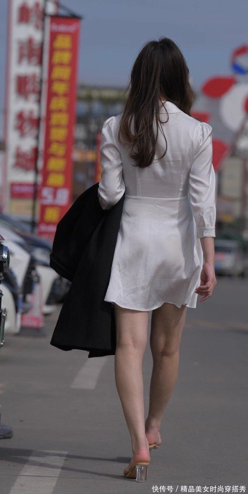 纯白色衬衣裙，既有正式感，又有纯欲范。