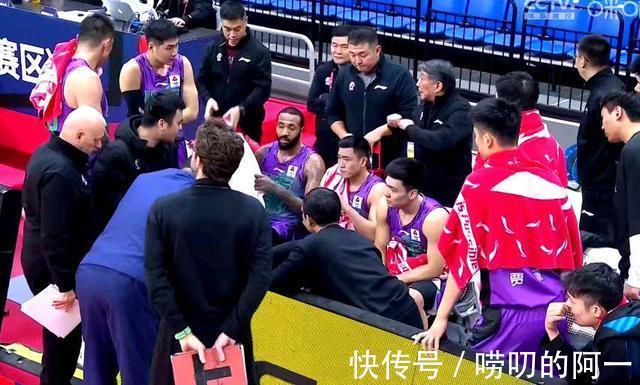 cb上海进前二,浙江双雄皆负!CBA排名风起云涌,真正的竞争已来临