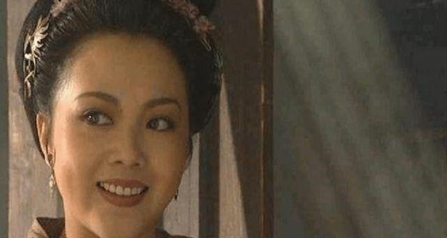 孙二娘&《水浒传》武松按住孙二娘,孙二娘居然没发脾气,这是为何