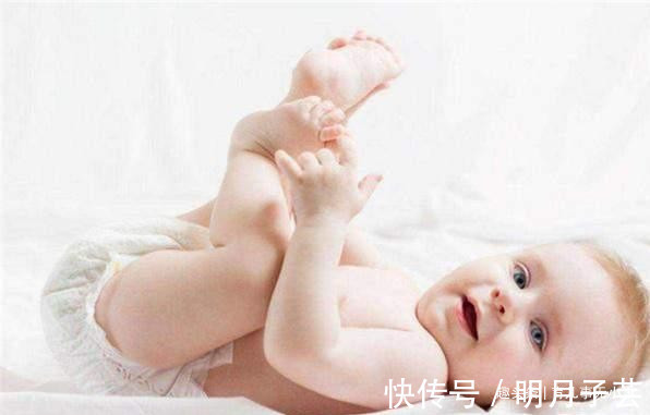 o型腿|宝宝到了这个年龄就别用纸尿裤了,不及时戒掉,对宝宝伤害很大