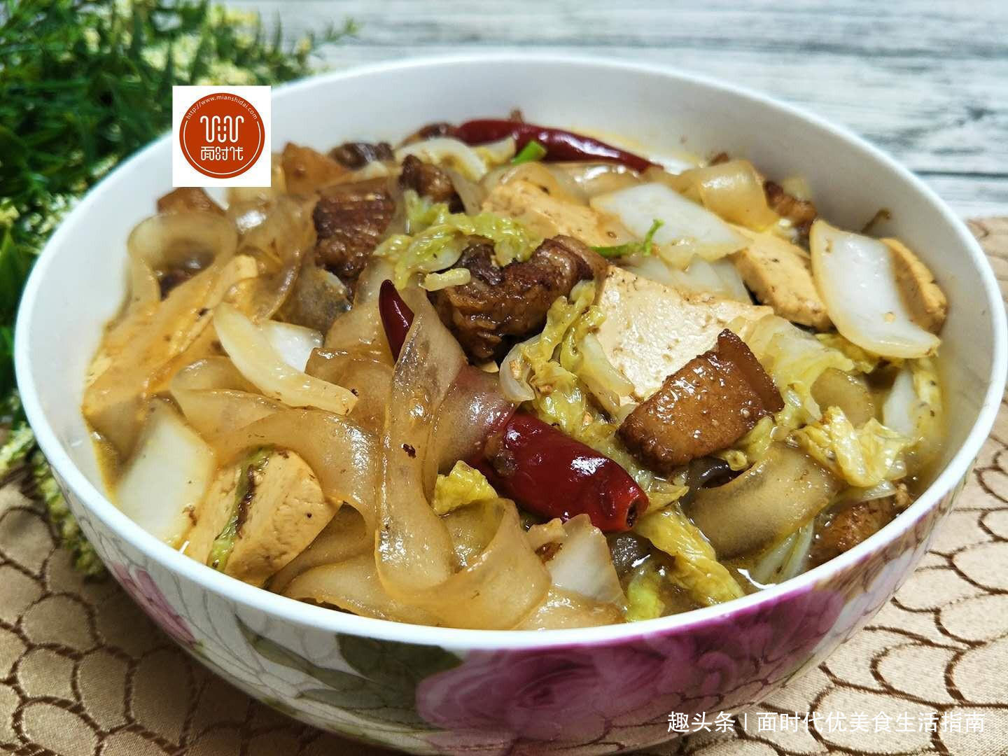 夏天的当家菜，我家每周做一次，每次一大锅都吃光，百吃不厌！