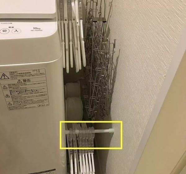收纳|洗衣机旁一拃宽的缝隙,日韩国主妇塞6类神器,又能收纳不少东西